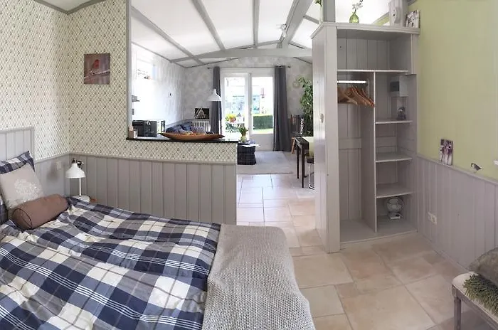 Bed & Breakfast Bij Janzen לינה וארוחת בוקר Zwaanshoek